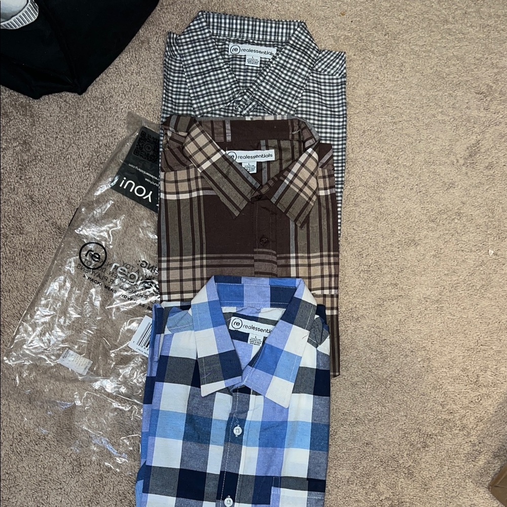 Package of 3 Mens Short Sleeve Button up shirts